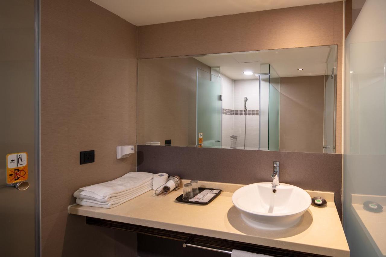 Rich & Free Hotel - Kaifeng 富逸旅趣-北車開封館 Taipei Eksteriør bilde